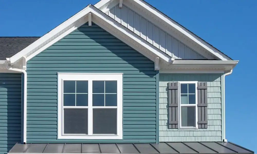 Roof repair and inspection services in Crestwood